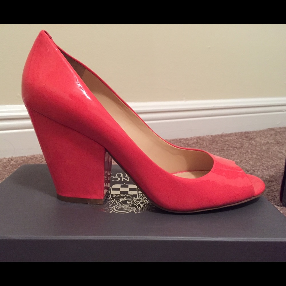 Vince Camuto VC-BERIT Heels
